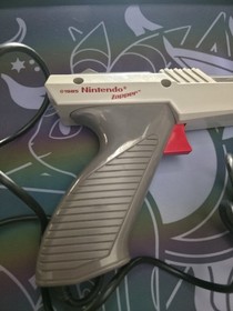 Duck Hunt Game For NES With Nintendo NES Zapper Gun