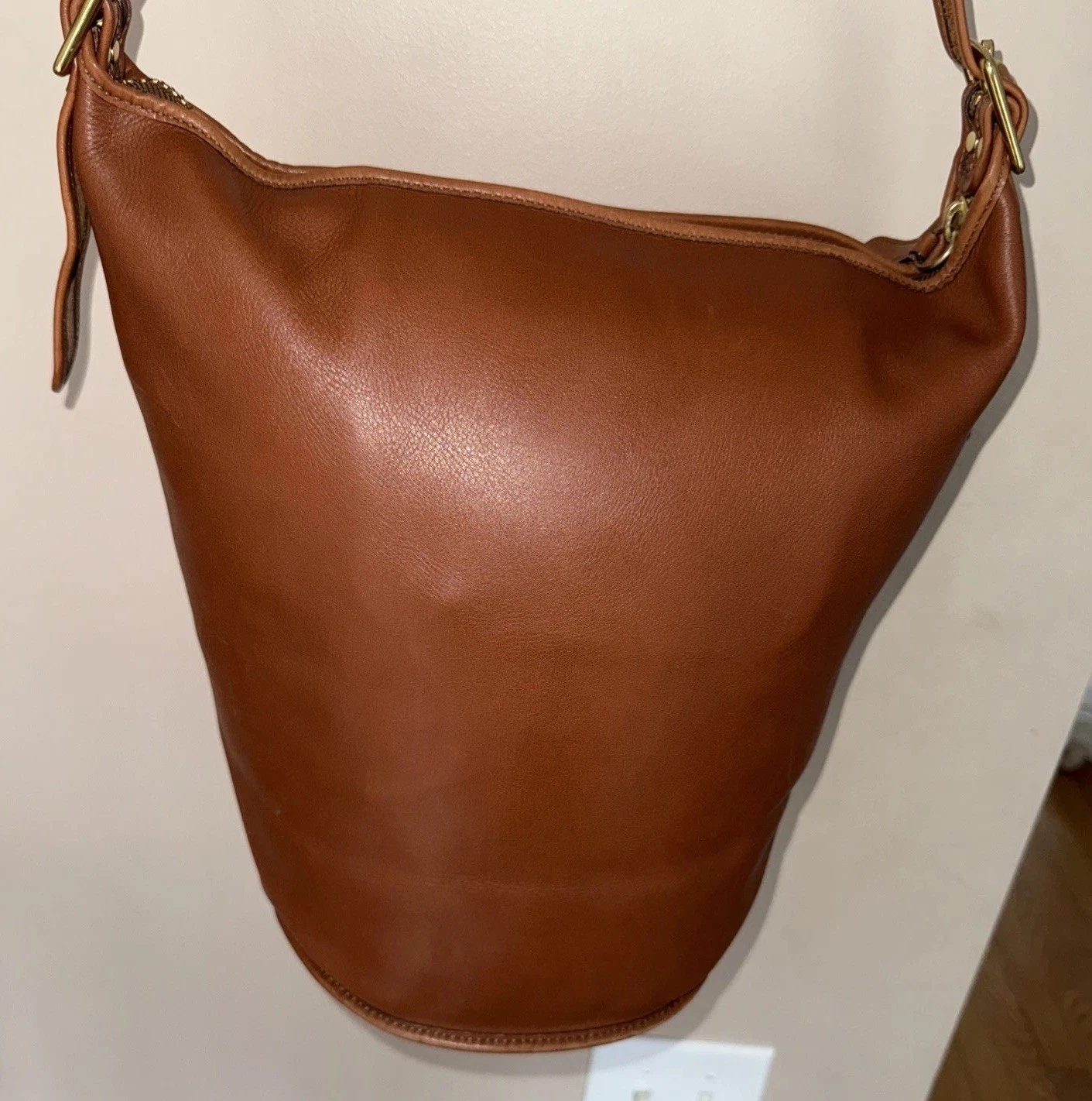 Coach Edizione Limitata Borsone a secchiello Legacy grande in pelle marrone scuro marrone # 17998