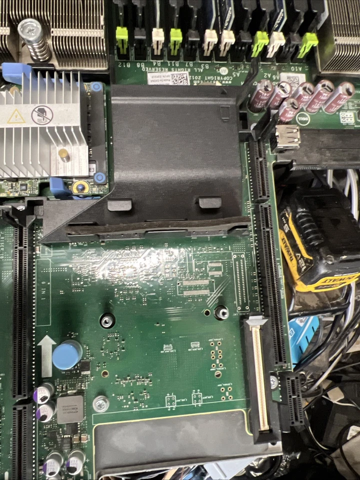 Genuine Dell PowerEdge R720 R720xd Server Motherboard IDRAC7 JP31P w/cpu - Image 4 of 4