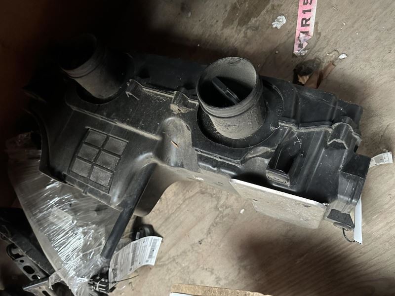 Audi R8 2008-2015 Air box top P/N 1224224