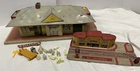 Vintage Marx Train Station Glendale & Union Station Terminal Lot W/ Figures