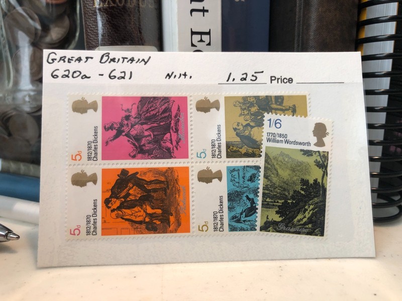 Dealer's Stock GREAT BRITAIN 620a - 621 Dickens and Wordsworth; MNH