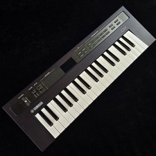 YAMAHA reface DX FM Synthesizer 37-Key Mini Keyboard Used