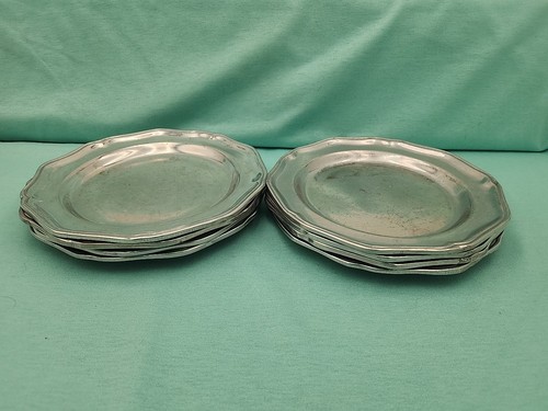 Wilton Armetale RWP Pewter Queen Anne 9” Salad Plates Scalloped Set Of 8 - Picture 9 of 10