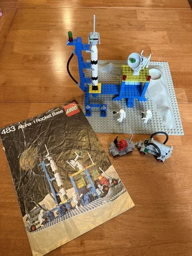 Vintage LEGO 483 Alpha-1 Rocket Base Classic Space Complete 3 Astronauts