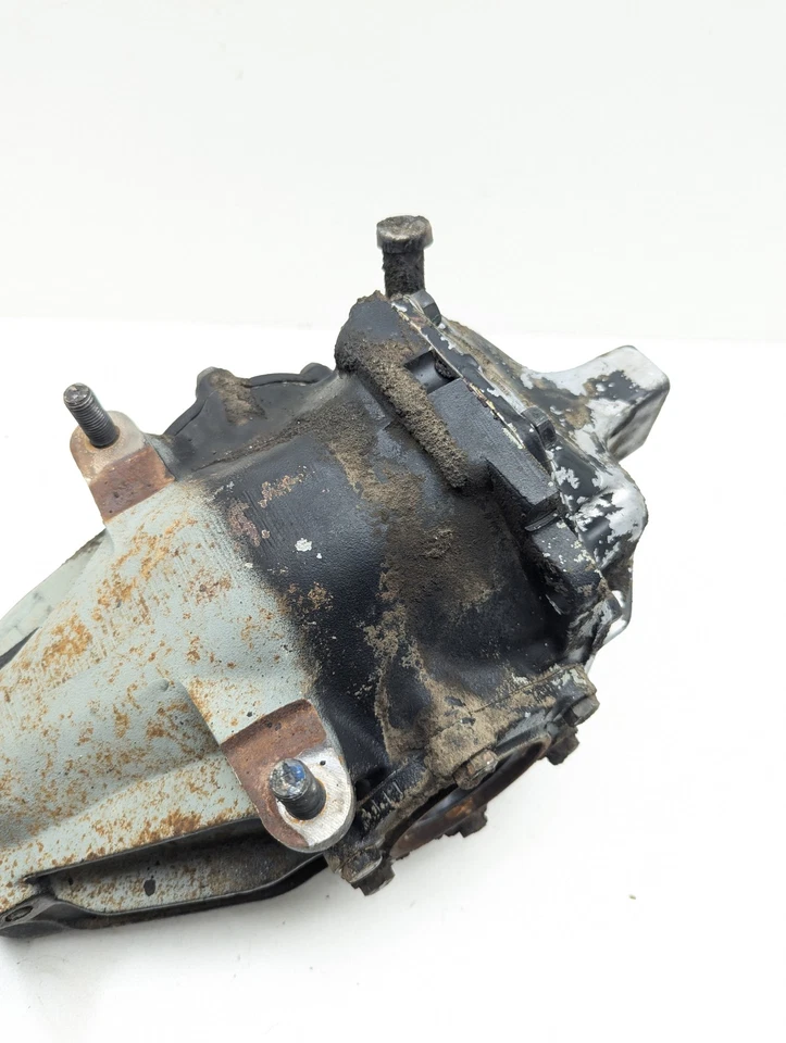 1973-1983 Mercedes W115 W123 3.69 Rear Differential OEM — 第 4/4 张图片