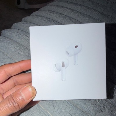 Apple AirPods Pro (2nd Generation) Wireless Bluetooth USB-C Earbuds White