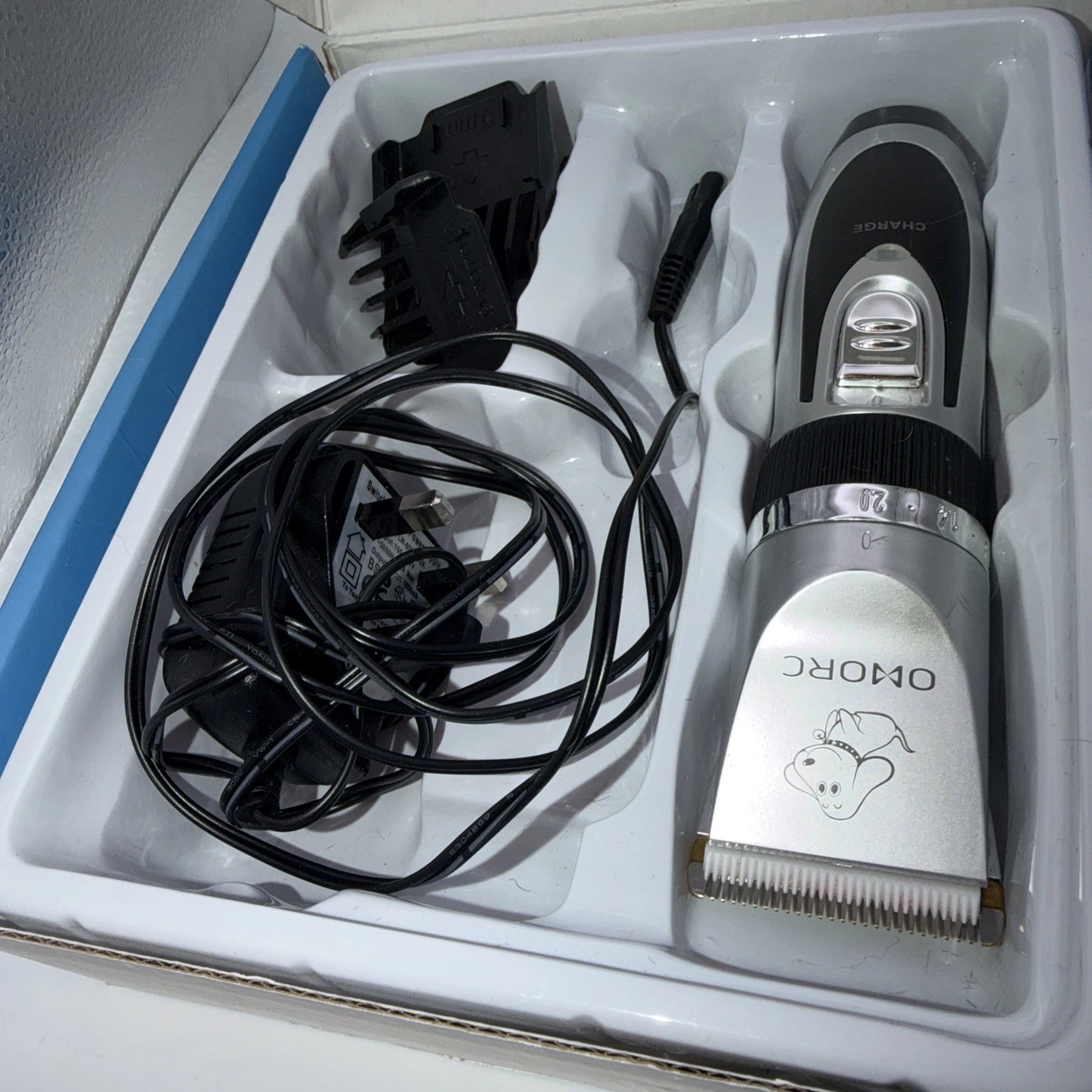 Professional Pet Hair Clipper Kit with Rechargeable Battery and Low Noise Design