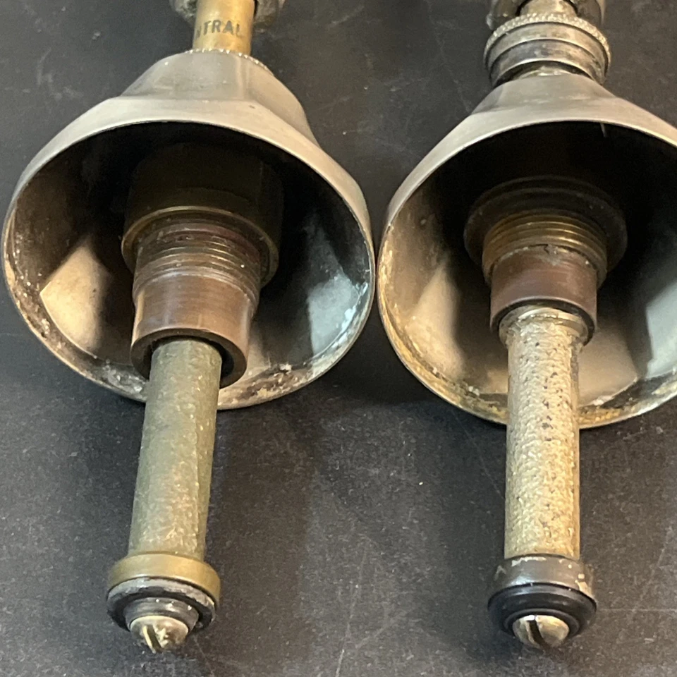 Juego de perillas de puerta de bola de cristal de corte redondo de colección herrajes Hollywood Regency plateado Foto 3 de 4