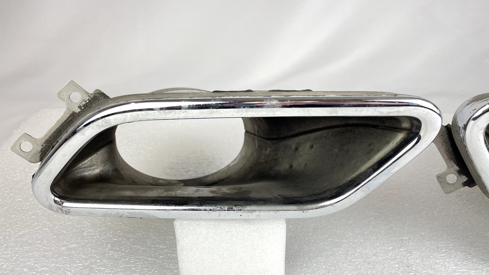 Mercedes-Benz SLS AMG C197 EXHAUST TAIL PIPE TIPS A1974900227 A1974900127 OEM