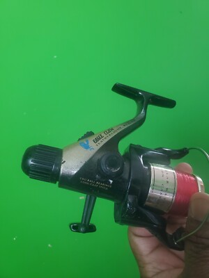 Eagle Claw Featherlight RFL 220 Fishing Reel