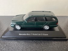 Mercedes-Benz 1/43 scale E 320 T-Modell Green Metallic Herpa [070430]