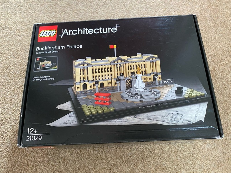 LEGO ARCHITECTURE: Buckingham Palace (21029)