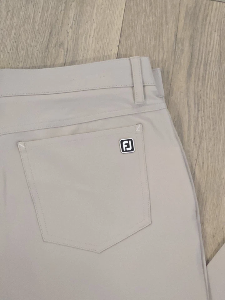 Pantalones de golf Footjoy calce atlético para hombre talla 34 X 34 usados una vez Foto 2 de 4