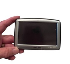 TomTom XL GPS Navigation Unit with Case - Touchscreen  Maps Mpn: N14644