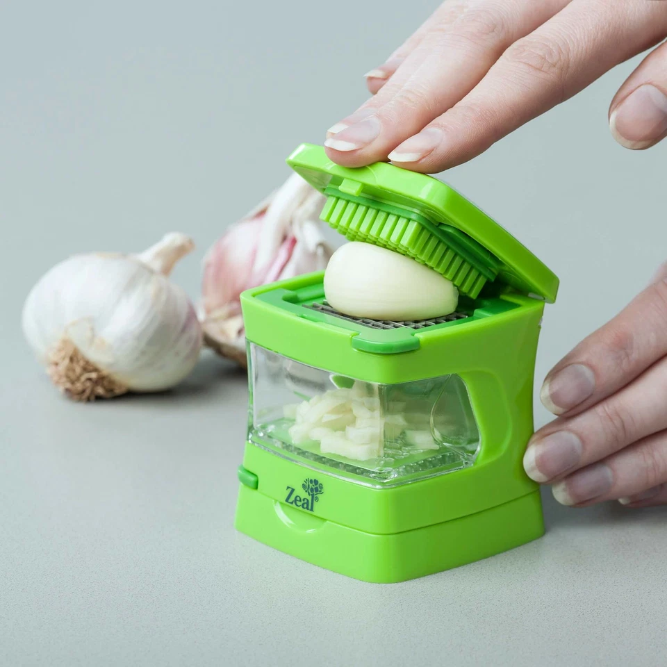Zeal Garlic Press Dicer, Chopper, Crusher, Squeezer. Complete with Garlic Peeler - Image 4 of 4