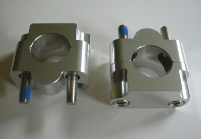 Lenkerklemmen / Klemmböcke Adapter 22 auf 28 mm Fatbar Lenker Enduro MX