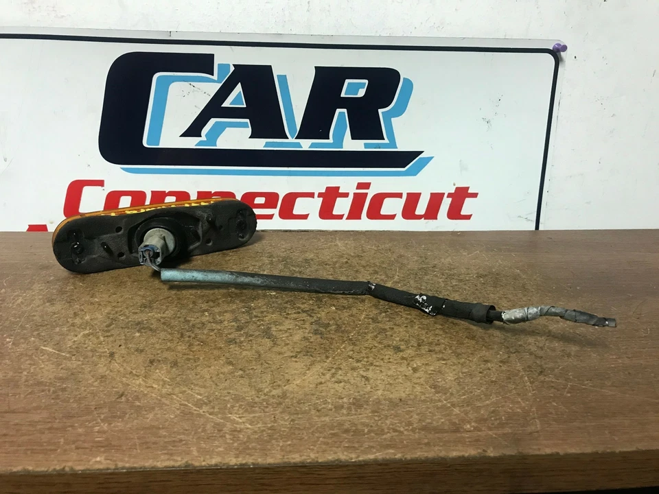 1991 Mazda Miata Marker Light #74 - Imagem 4 de 4