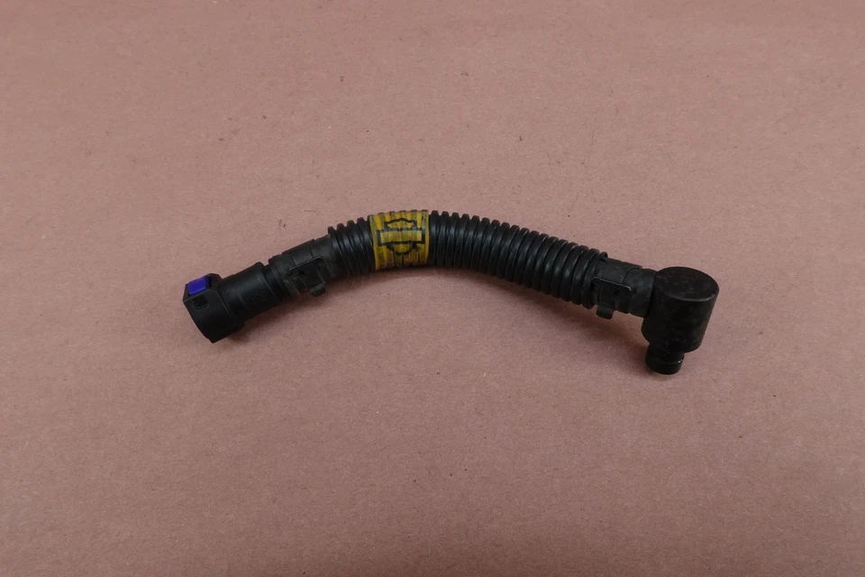 2000 - 2006 Harley Davidson Heritage Softail FLSTCI Fuel Gas Hose Line - Image 4 of 4