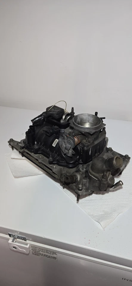 Корпус дроссельной заслонки верхнего и нижнего впускного коллектора 2003 Astro 4,3 л  - Изображение 2 из 4