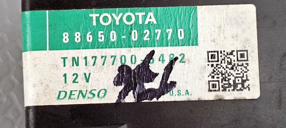 Amplificador de calor aire acondicionado Toyota Corolla 2011-2013 88650-02770 OEM usado Foto 2 de 4