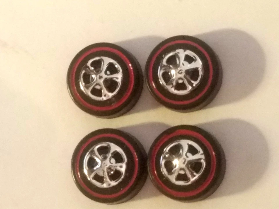 Hot Wheels Redline REPRO WHEELS TAPA NEGRA MEDIANA Juego de 4 - ¡Nuevo molde! Foto 2 de 2