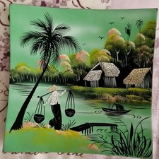 Beautiful Green  Lacquered Display Plate Dish Trinket Tray 