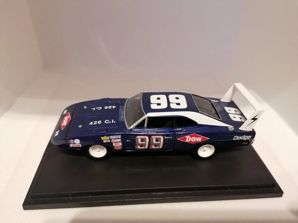 UNIVERSAL HOBBIES DODGE CHARGER DAYTONA 1969 # 99 1:43  1 / 43 MODEL CAR AUTO - Immagine 3 di 4