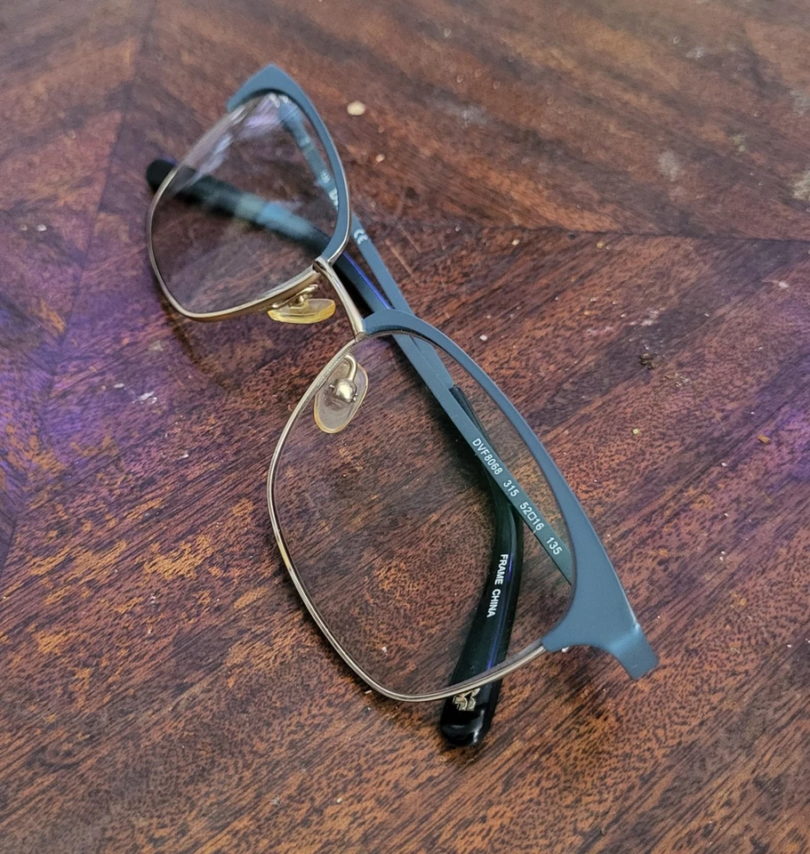 Gafas azules Diane von Furstenberg DVF 8068 315 52 mm Foto 2 de 4