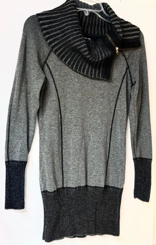 NEW -CACH'E  Long Sleeve -Stretch Knit -Zip Collar Cotton-Pullover Sweater SMALL