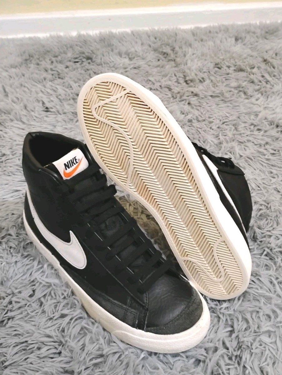 Nike Blazer Mid '77 Mens Size Black White Athletic Shoes
