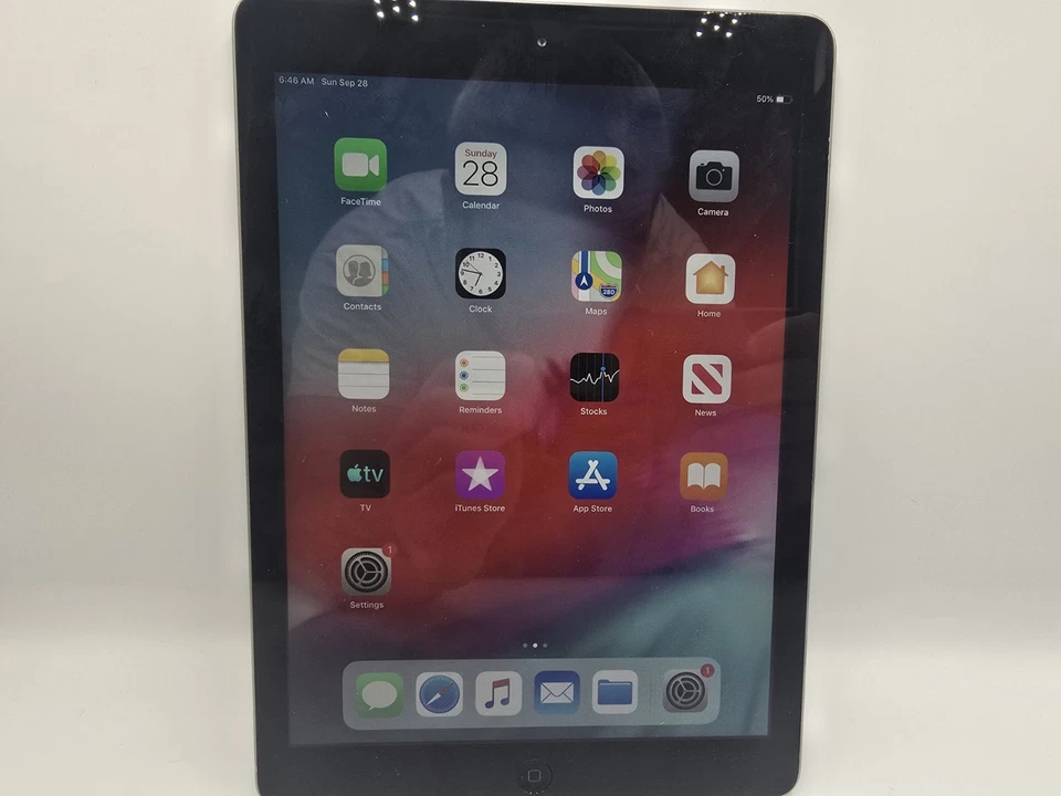 Apple iPad Air (1st Generation) A1474 32 GB, Wi-Fi, 9.7 in - Space Gray - Image 4 of 4