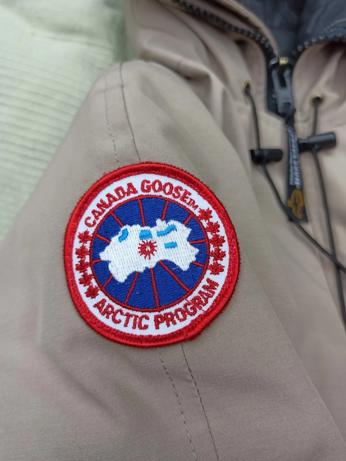 Giacca Bomber Vintage Canada Goose Chilliwack Pelliccia di Coyote Cappuccio Bordo Piumino Beige