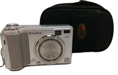 Fujifilm Finepix E Series E550 Digital Camera - Powers On PARTS
