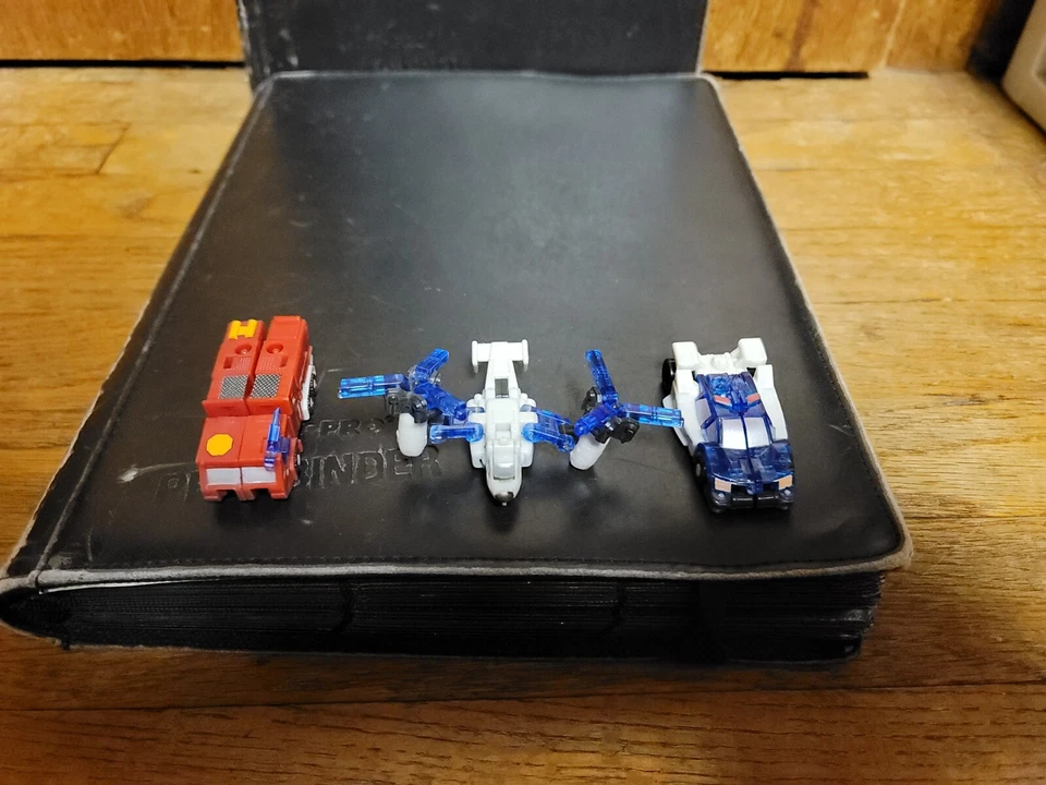 Emergency Mini-Con Team Transformers Armada 2003 Hasbro S2 triple cambiador Foto 2 de 4