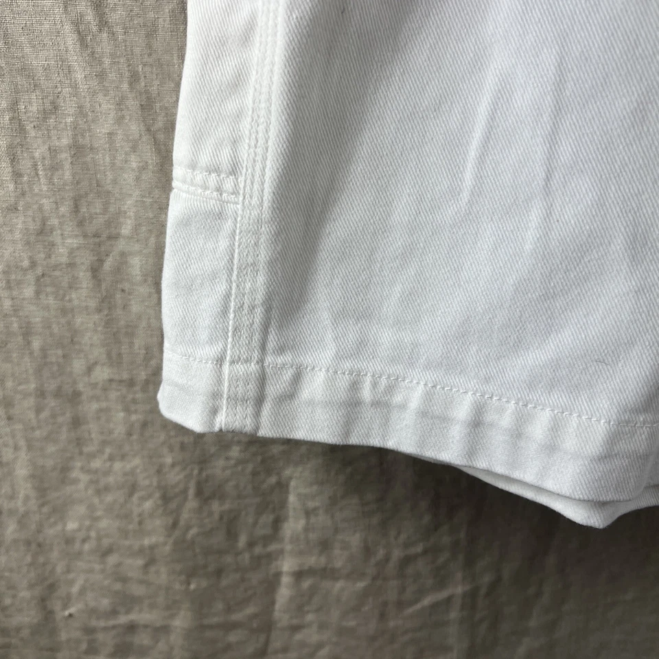 Pantalones cortos para mujer Christopher & Banks blancos de cintura alta con múltiples bolsillos talla 10 Foto 2 de 4