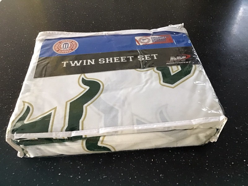 USF  Official Licensed Brand New in Case Twin Sheet Set