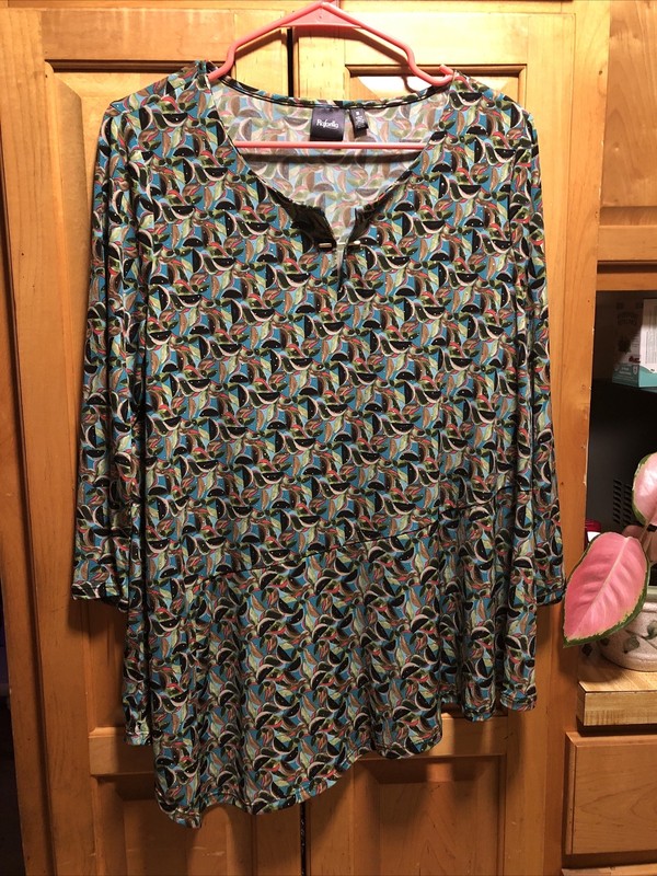 Ladies Rafaella Medium 3/4 Sleeve Multi Colored Blouse