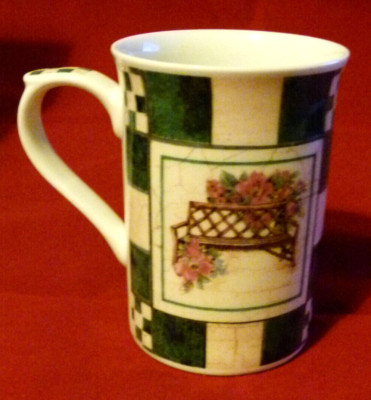 Kingsbury TASSE Gartenfliesen Fine Bone China Staffordshire England sehr guter Zustand 