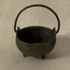 Fireplace Kettle / Cauldron / Pot - 1/12 Dollhouse Miniature