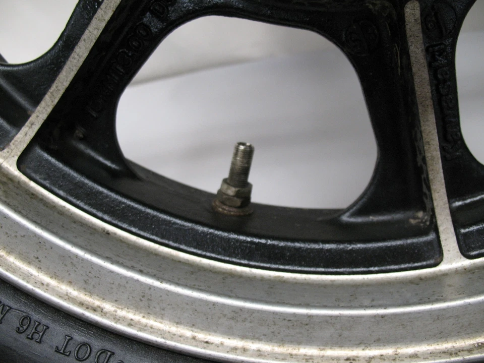 1985 川崎 454 LTD EN450 EN 450 后轮 41073-1303-21 — 第 3/4 张图片