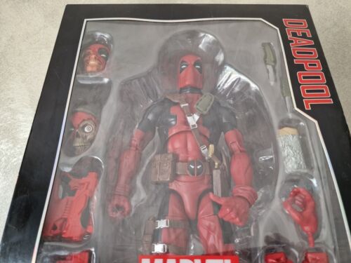 FIGURA DEADPOOL MARVEL LEGENDS - Imagen 2 de 14