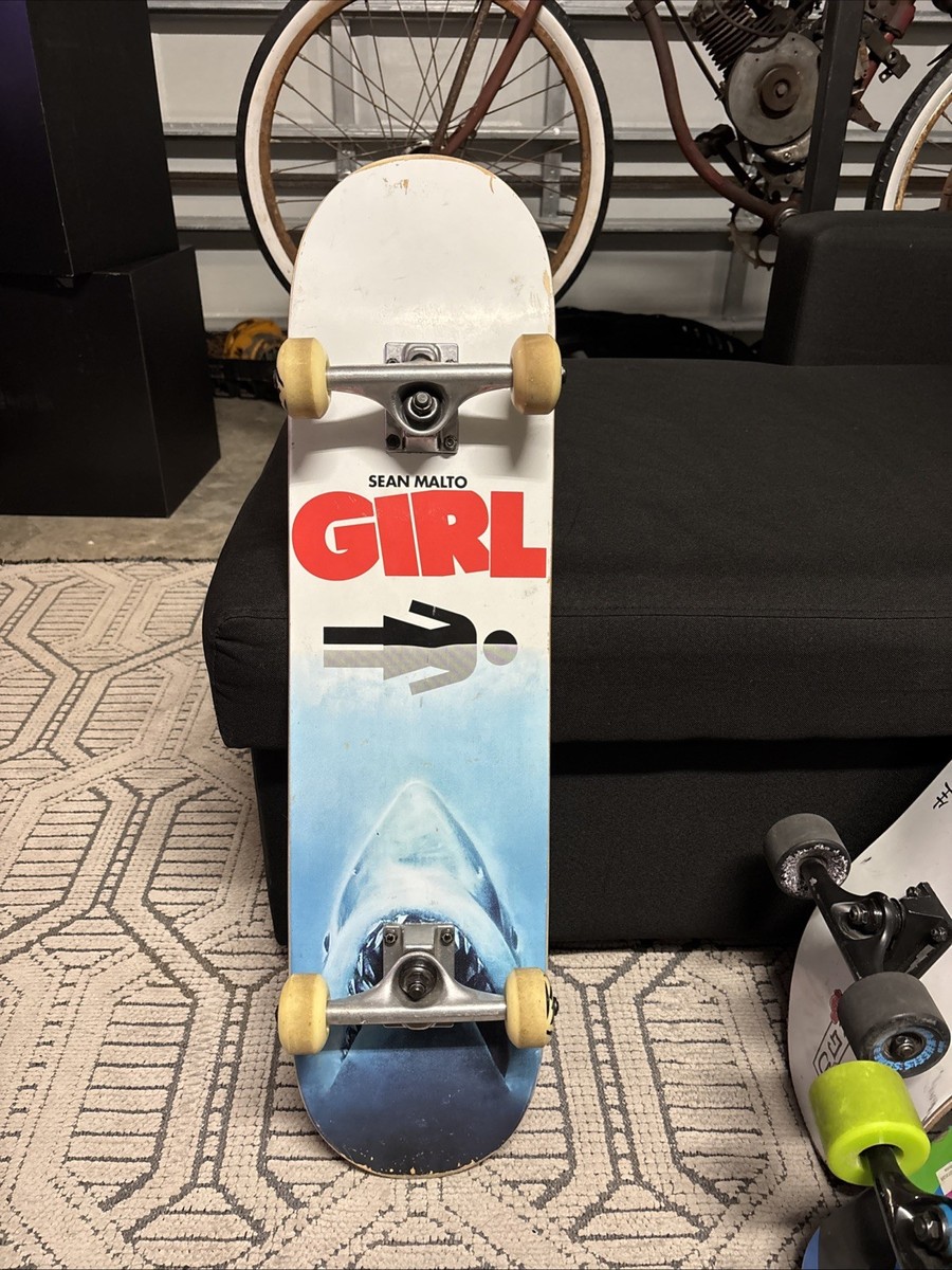 GIRL MALTO SHARK ATTACK COMPLETE SKATEBOARD - BLUE/WHITE - 8.0IN X