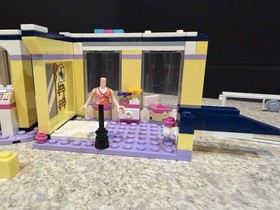LEGO Friends Heartlake Shopping Mall 41058 &mdash; fashion boutique section parts