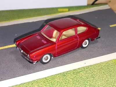 FIAT 850 coupé rouge métallisé MERCURY n° 44 MADE IN ITALY TRES PROCHE DU NEUF - Photo 1/4