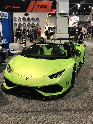 Lamborghini Huracan LP610 & LP580 Carbon Fiber Slip On Mirror Covers By XMC - Picture 4 of 12
