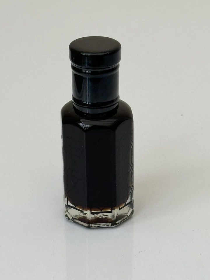 AROMAGALLERIA 12ml Black Tobacco Luxurious Sweet Ambery Tobacco perfume oil/Attar