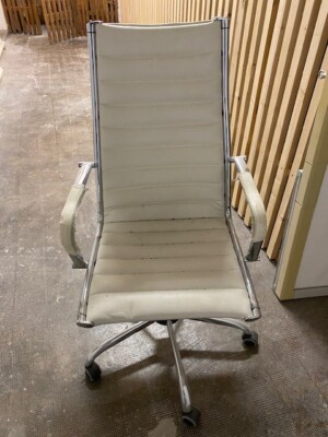Zwei Büro Stühle zu verschenken eBay