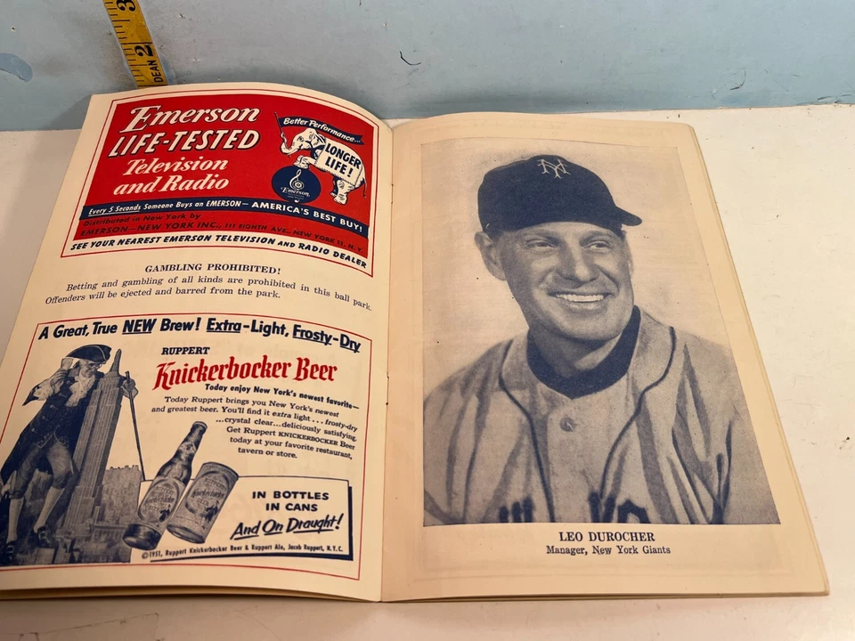 1986 Albany Senators Old Timers Day Hawkins Stadium Baseball Program - Image 4 of 4