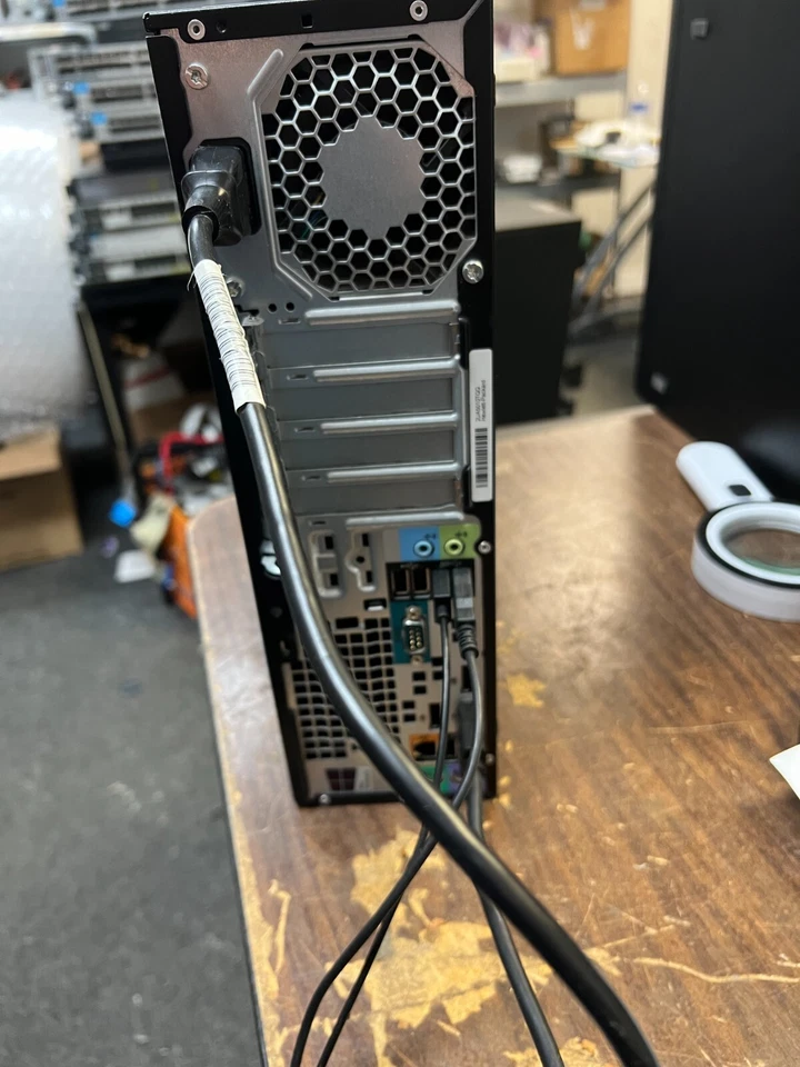 HP Z230 Workstation SFF Intel Core i7-4790 3.60GHz 8GB RAM No HDD No OS - Image 3 of 4